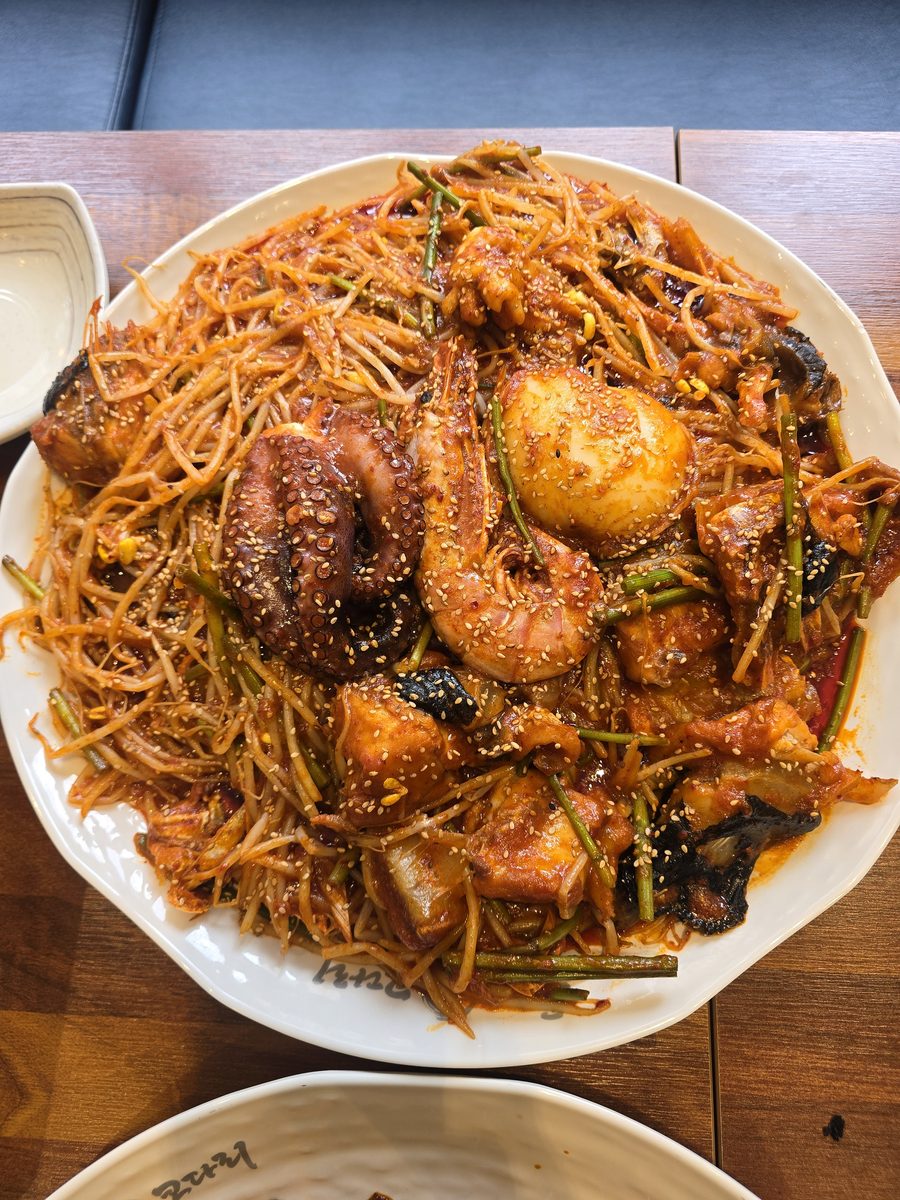 해물찜 한 냄비