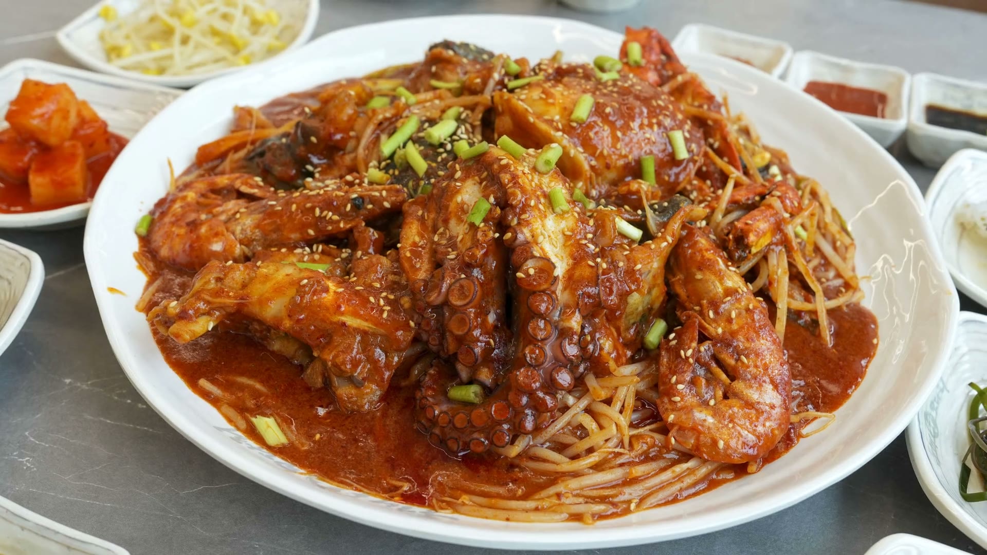 명인 동해왕해물찜의 해물찜